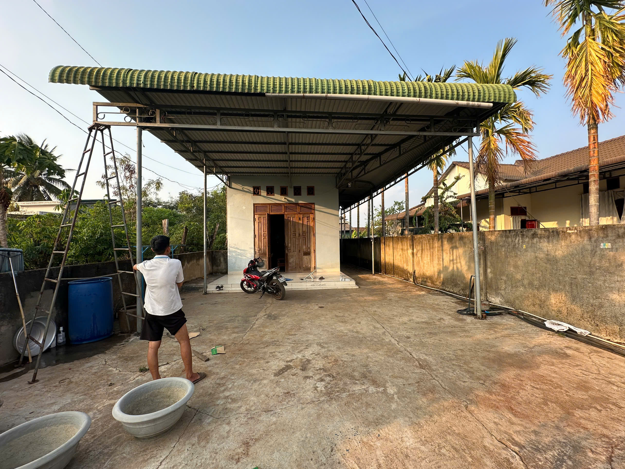 Trang trại ao cá tối tăm dễ mất trộm